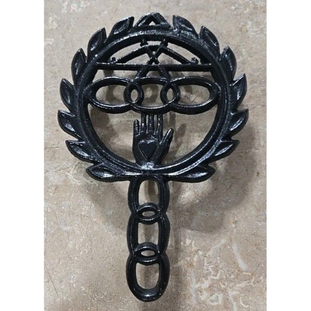 VINTAGE WILTON CAST IRON-HEART & HAND TRIVET-L=8" W=5.5"